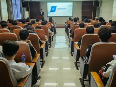 激励同窗们夯础、培育立异能力